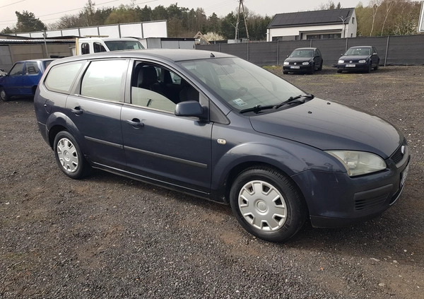 Ford Focus cena 3000 przebieg: 295000, rok produkcji 2007 z Poznań małe 29